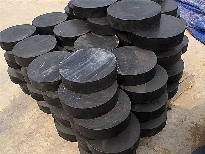 石林县板式橡胶支座由若干层橡胶片与薄钢板经加压硫化